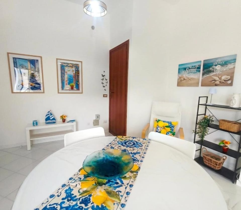 Spiaggia gratis per tutti Mare sole e relax la tua vacanza perfetta inizia qui scopri la nostra casa in Sicilia Riva Home Apartment in Alcamo