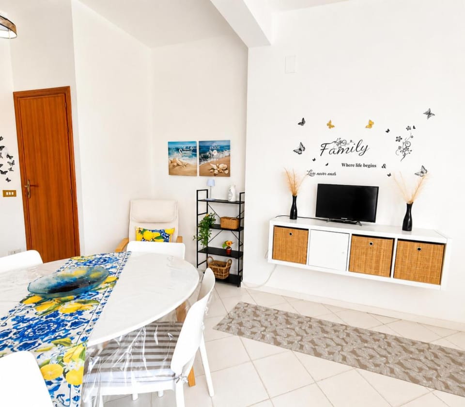 Spiaggia gratis per tutti Mare sole e relax la tua vacanza perfetta inizia qui scopri la nostra casa in Sicilia Riva Home Apartment in Alcamo