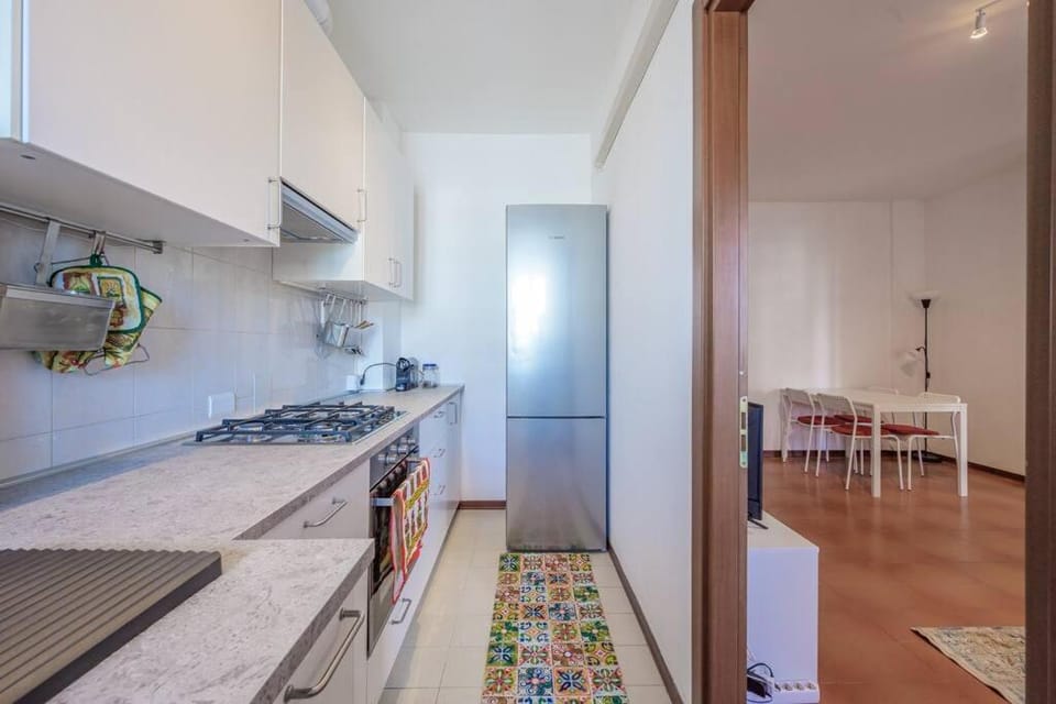 Kitchen or kitchenette, pet friendly, stove