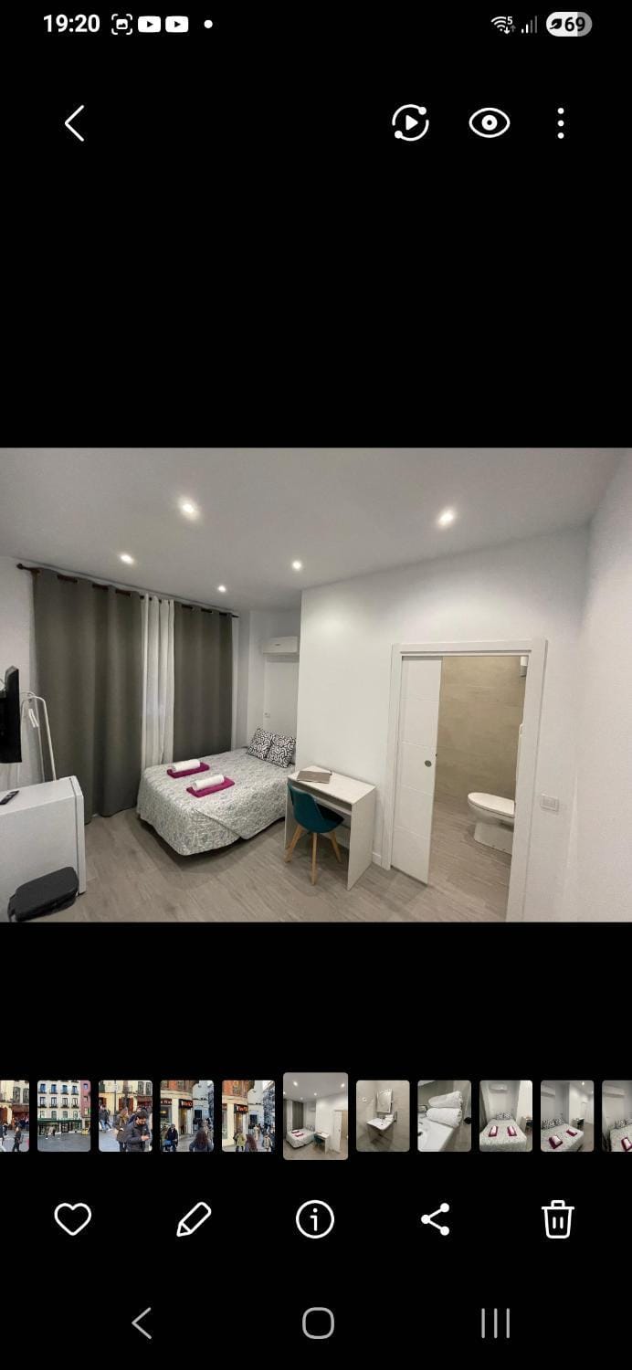 Photo of the whole room