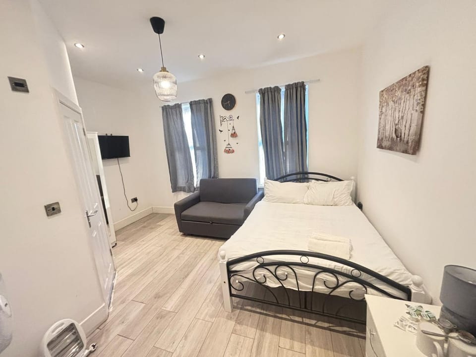 The Forest Residence Bed and Breakfast in London
