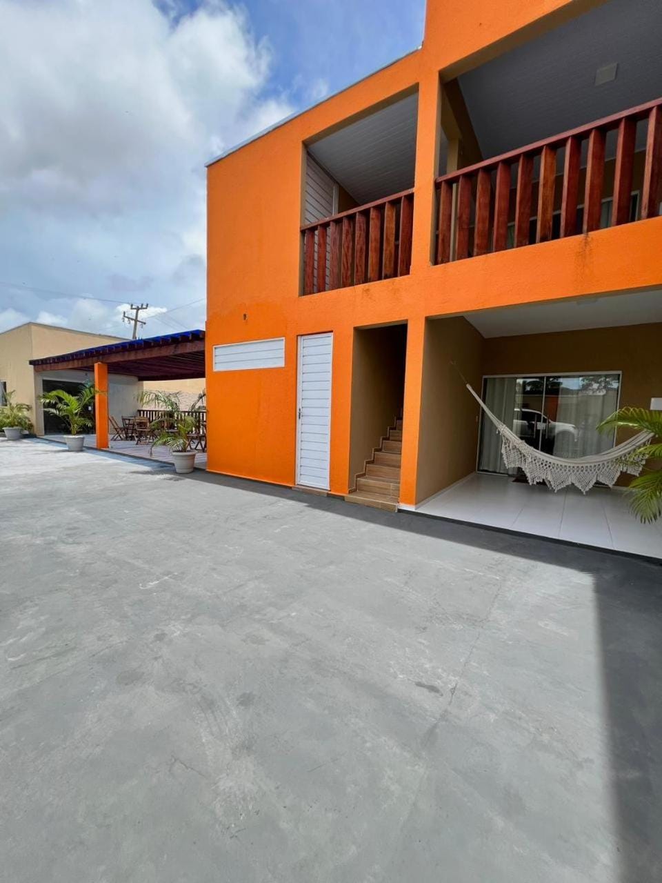 Property building, Day