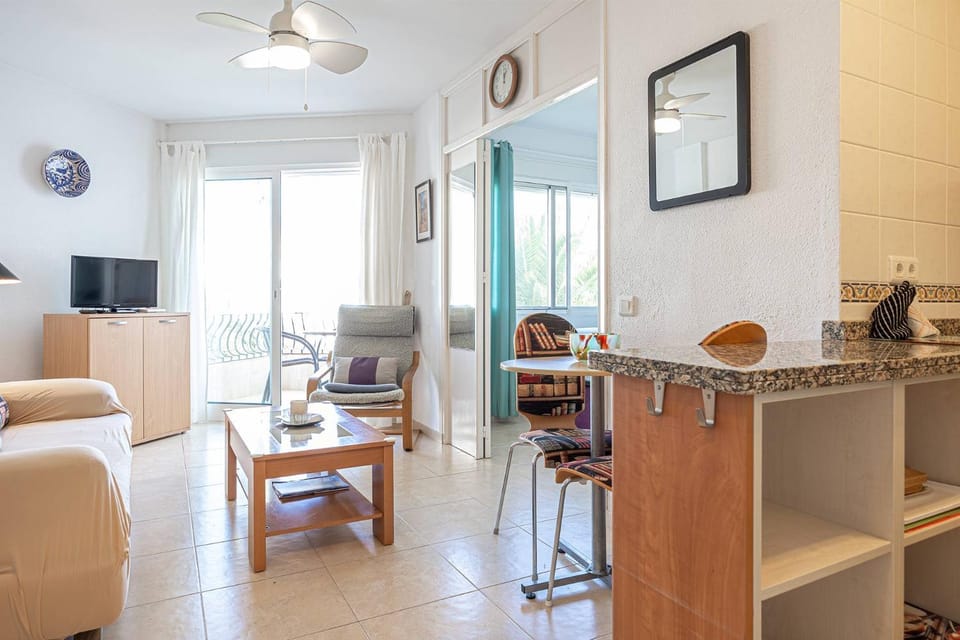 Acapulco Playa 311 Apartamento Vacacional Apartment in Nerja