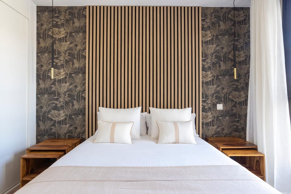 Bed, Photo of the whole room, Bedroom, air conditioner