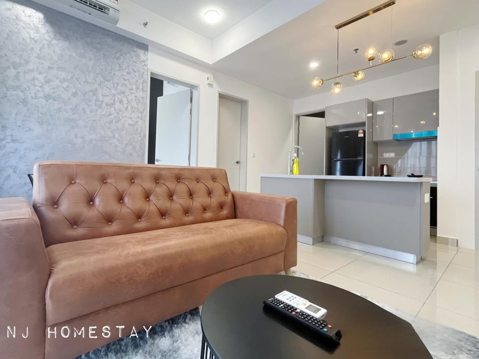 Kitchen or kitchenette, Seating area