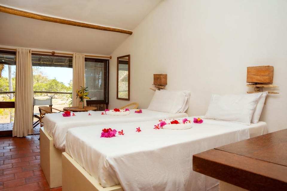 Bed, View (from property/room), Balcony/Terrace, Photo of the whole room, Bedroom, towels