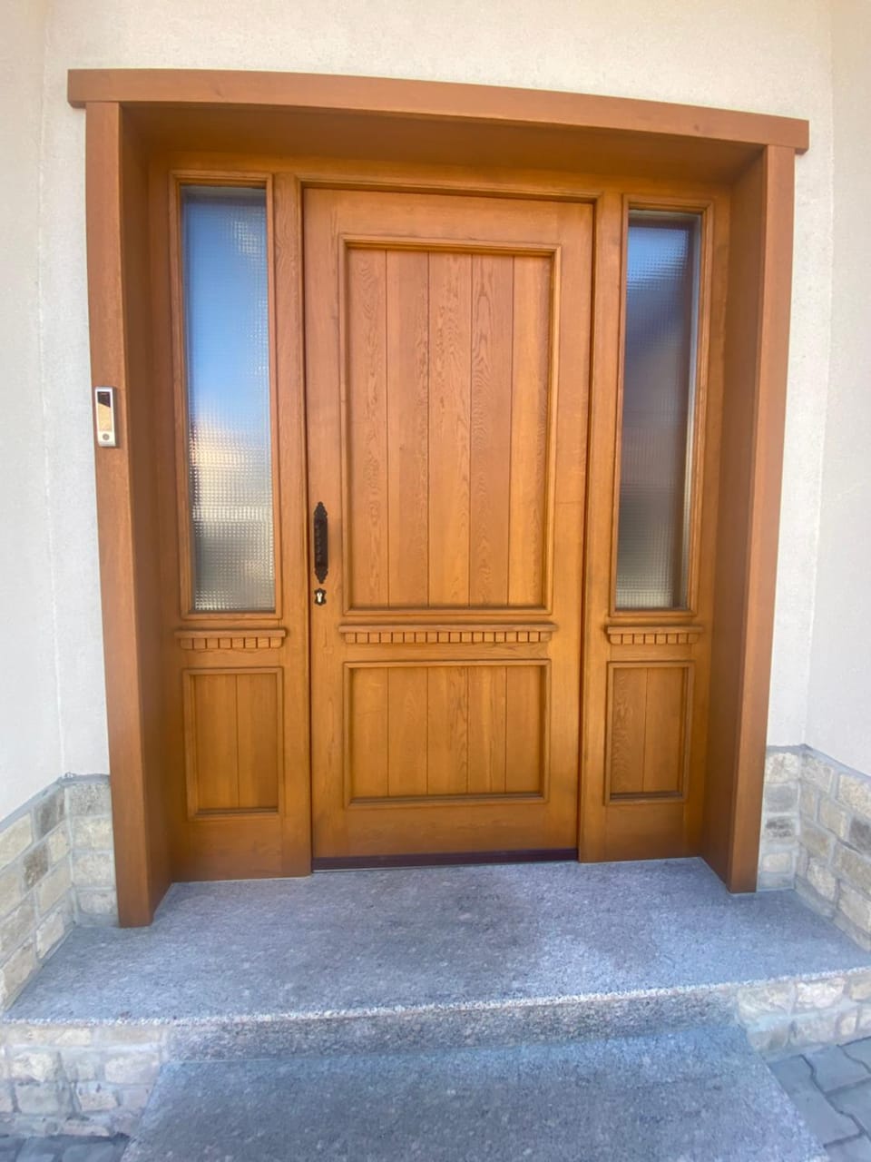 Facade/entrance
