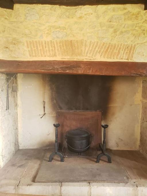 Maison du mur jaune House in Nouvelle-Aquitaine