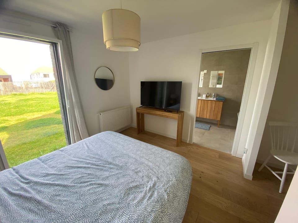 TV and multimedia, Garden view