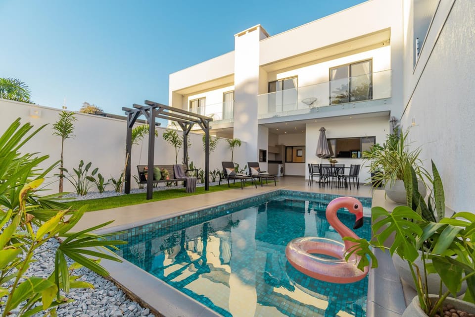 Garden, Garden view, Pool view, Swimming pool, sunbed