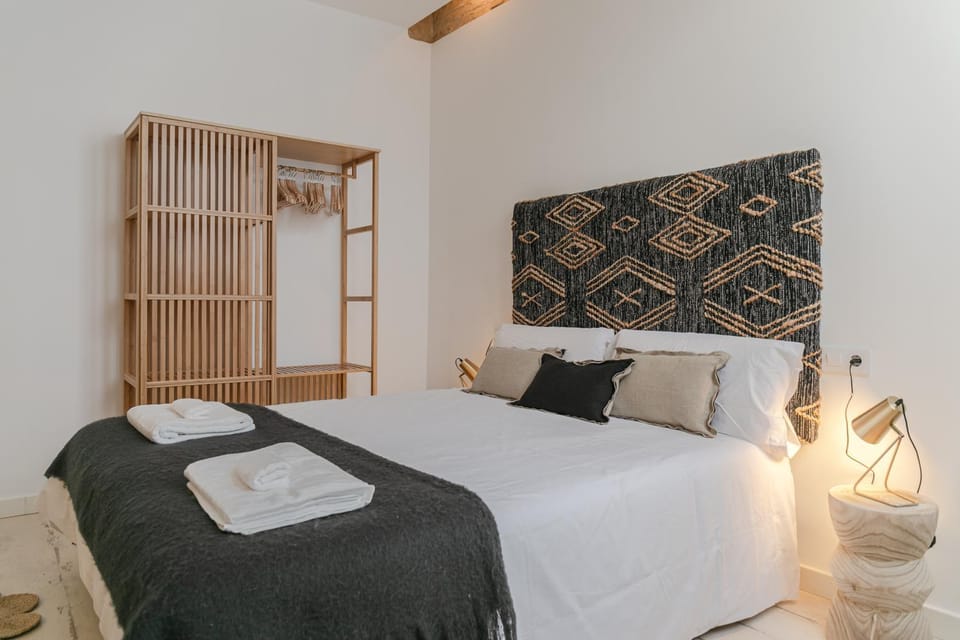 Bed, Bedroom, wardrobe