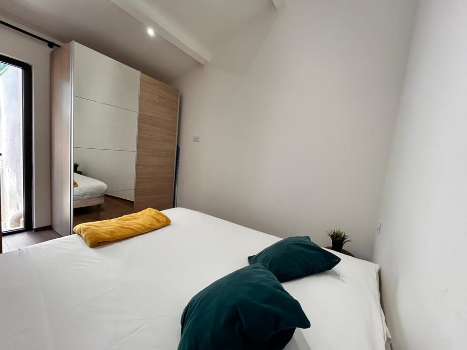 Carina- 2-4 pers- Standing Hyper centre climatisé Apartment in Saint-Raphael