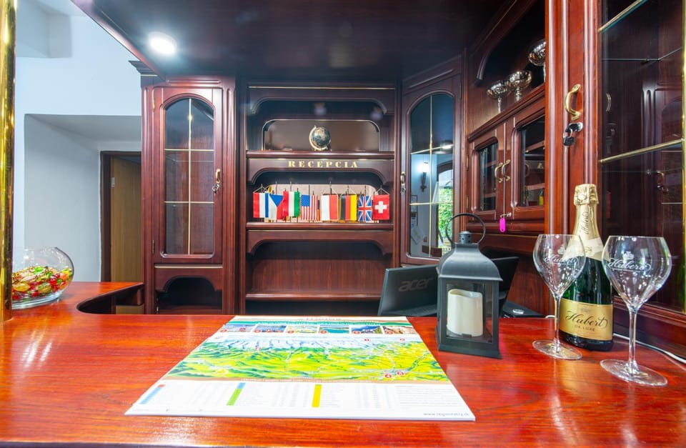 Lobby or reception, Drinks