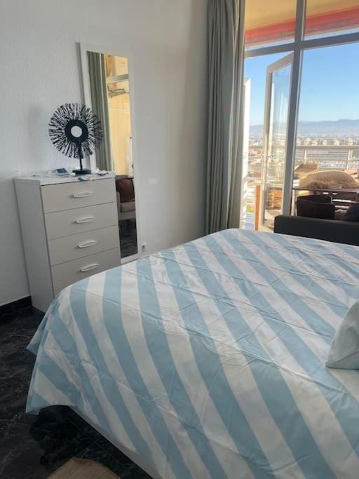 Bed, Photo of the whole room, Bedroom, hair dresser
