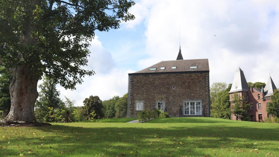 Property building, Garden, Garden view