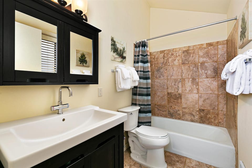 Three Kings by White Pines Apartment in Park City