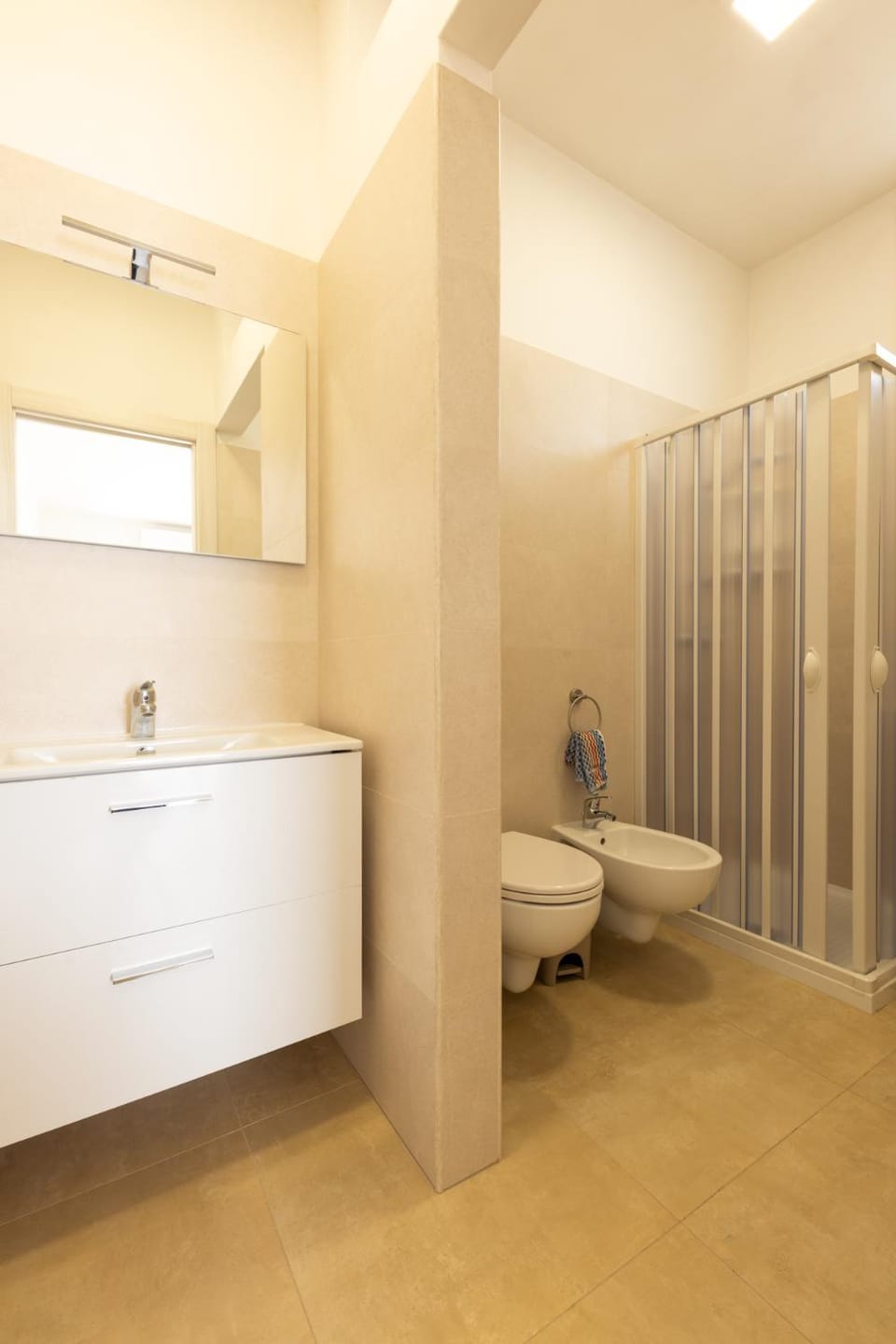 Shower, Toilet, Bathroom, bidet
