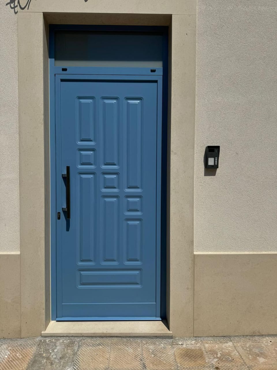 Property building, Facade/entrance, Internal: Not applicable to any particular room