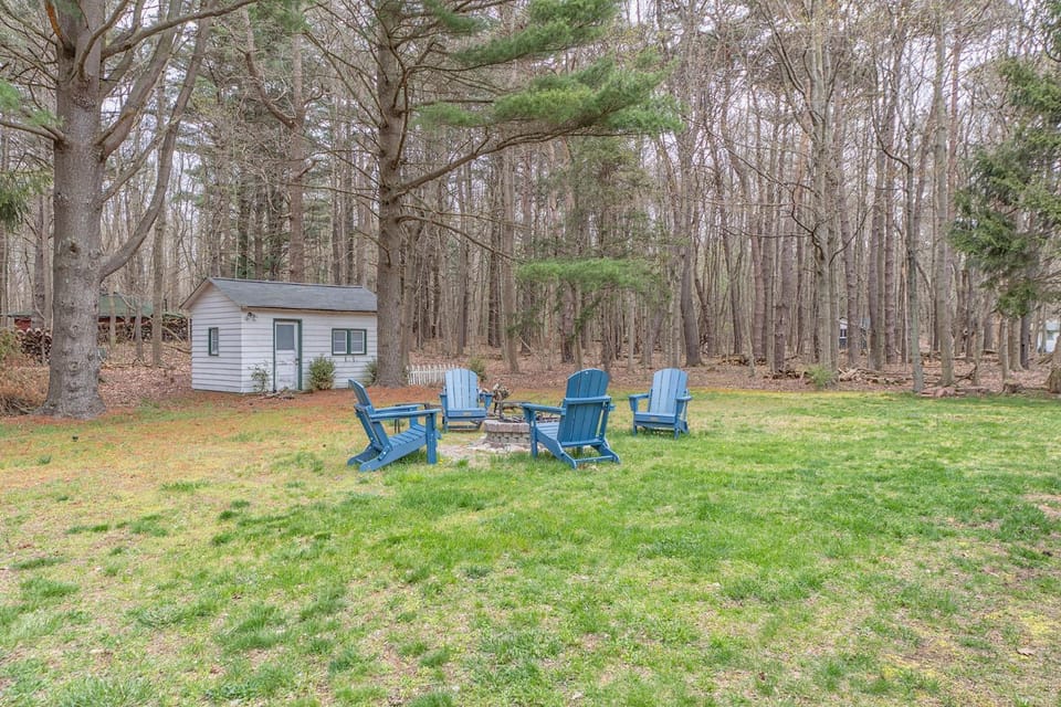 Silver Woods - New Vacation Rental - Lake Access Half a Mile away House in Michigan