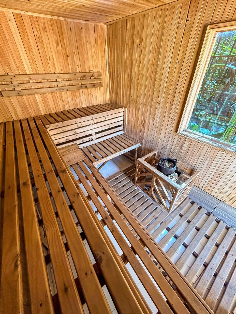 Sauna, Swimming pool