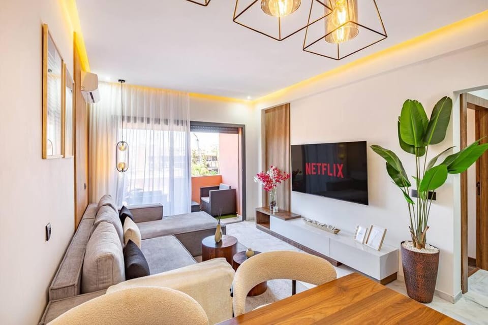 Bed, Living room, Seating area, Bedroom