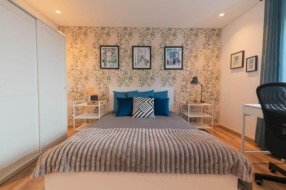 7Min to Uni Sé-Velha - AC - Work Desk - 300MBs WiFi - Suite 5 Bed and Breakfast in Coimbra