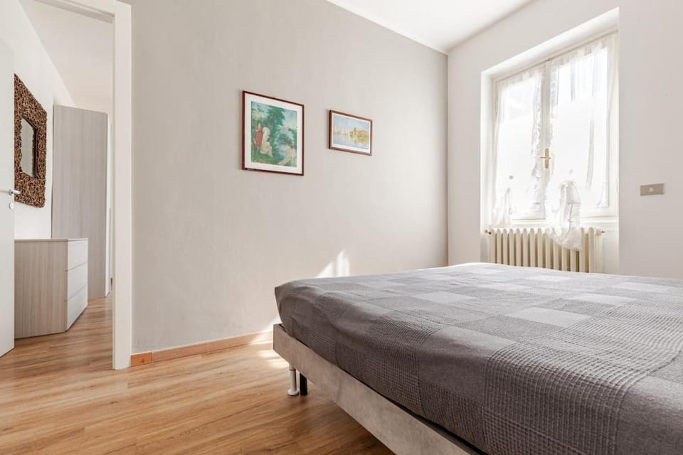 L For Lake Apartment in Province of Lecco
