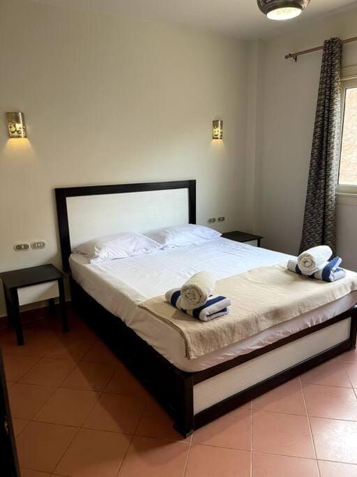 Magnificent 5-bedrooms with Rooftop & Pool Access - No mixed Egyptian groups Villa in Egypt