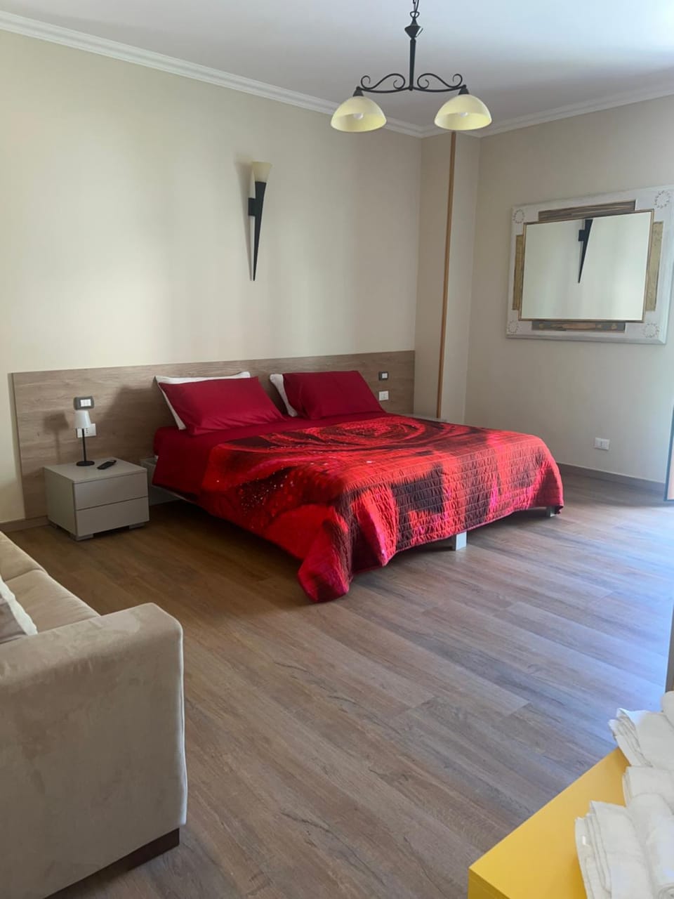 Photo of the whole room