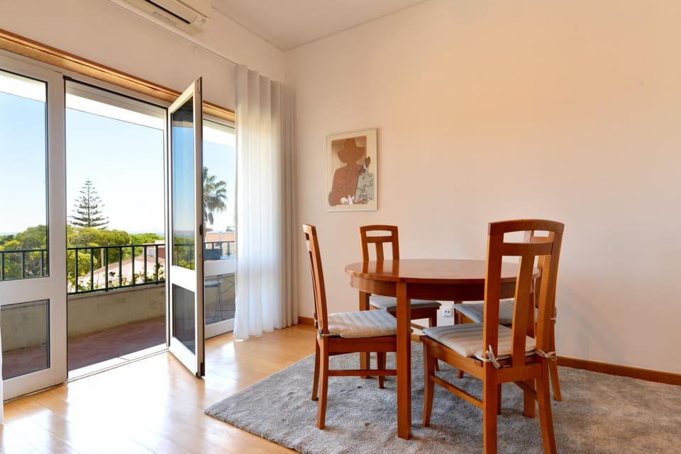 Communal lounge/ TV room, View (from property/room), Balcony/Terrace, Living room, Seating area