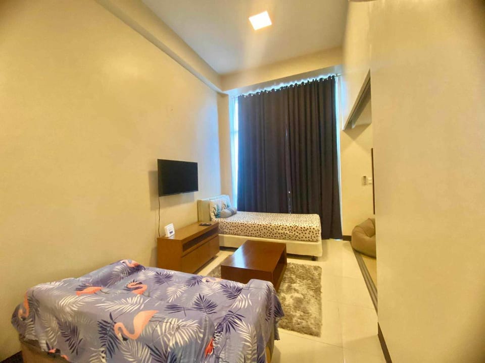 Mactan Newtow Enjoy Family Staycation Apartment in Lapu-Lapu City