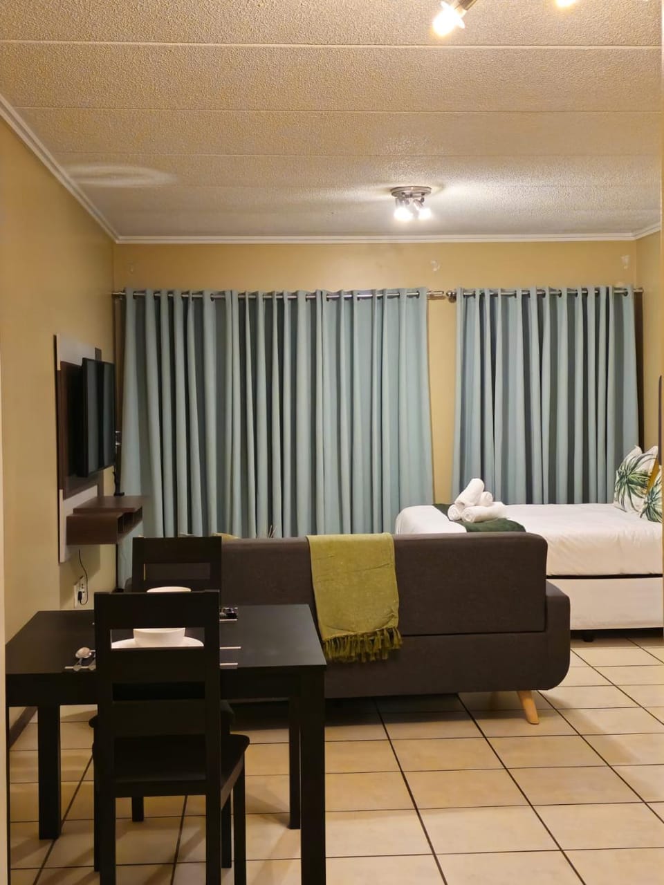 Photo of the whole room