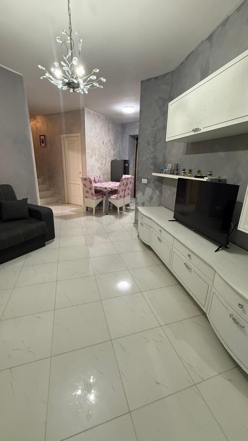 Ilary house Apartment in Naples