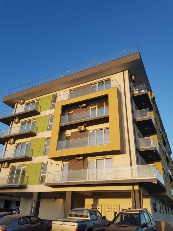 Property building, Day