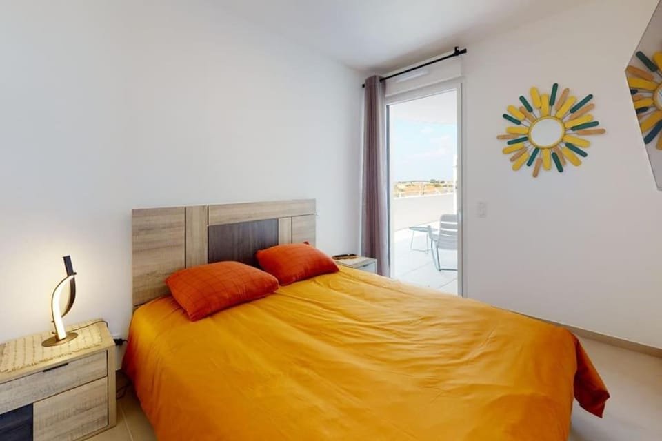 Spendide appartement tout confort, Résidence Archipel T4 en bord de plage, avec grande terrasse aménagée,spa et parking privé Apartment in Occitanie