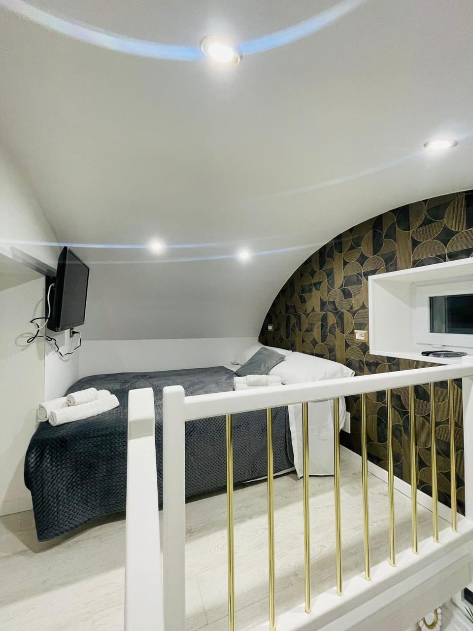 Frank Anthony Home Apartment in Naples