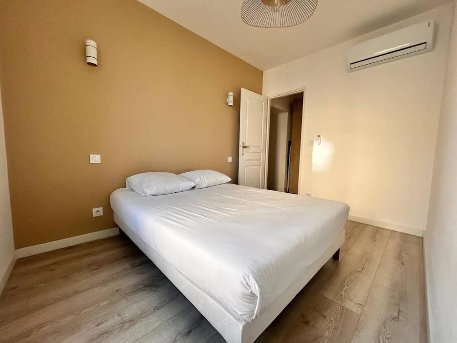 Mia- 4 pers- Standing Neuf, Hyper centre- Terrasse Apartment in Saint-Raphael