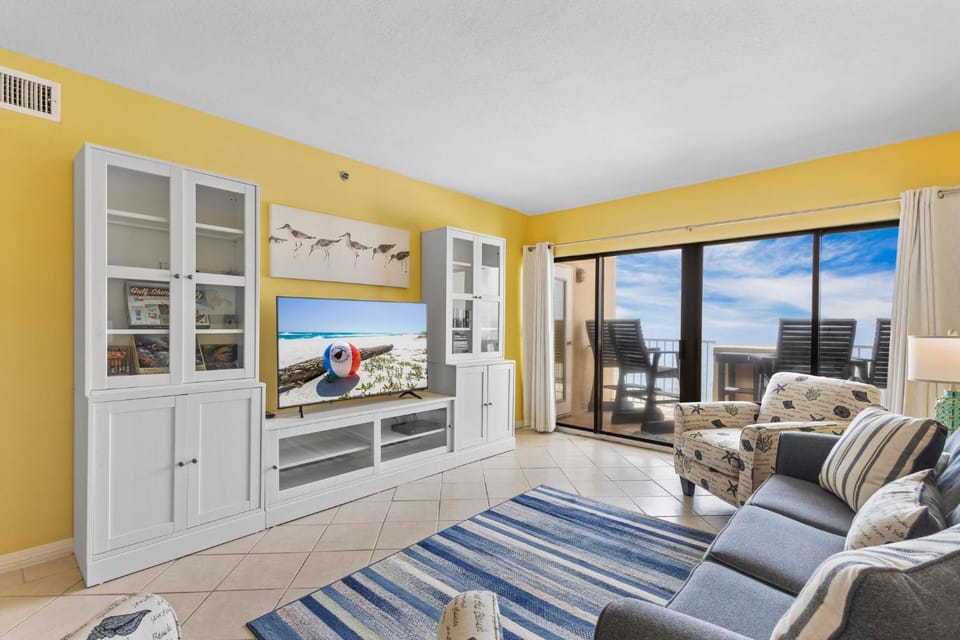 Tropical Winds 502 House in West Beach