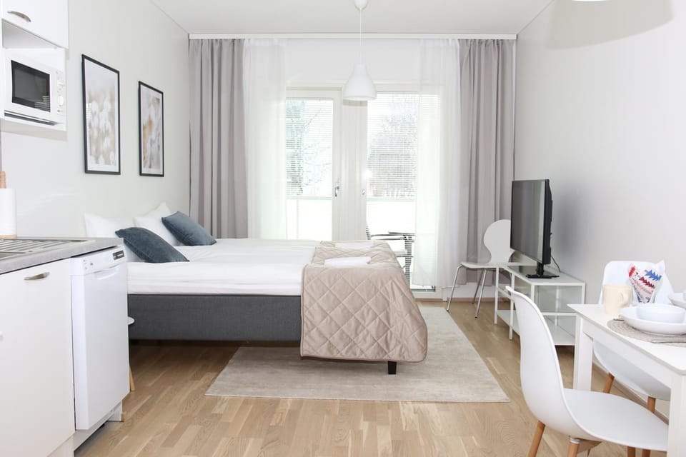 Bed, TV and multimedia, Kitchen or kitchenette, Photo of the whole room