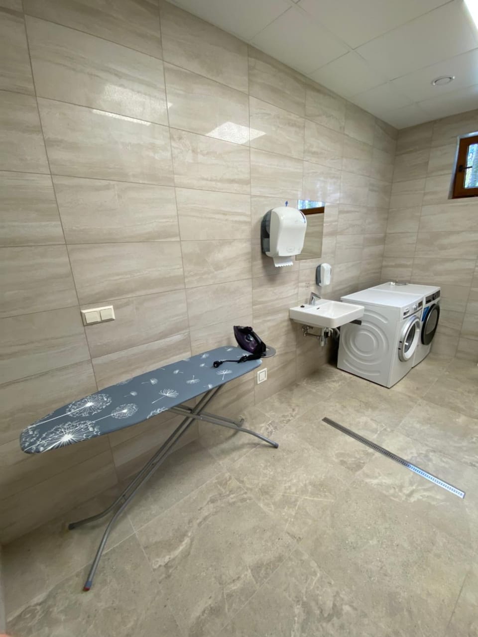 furniture, laundry, washing machine