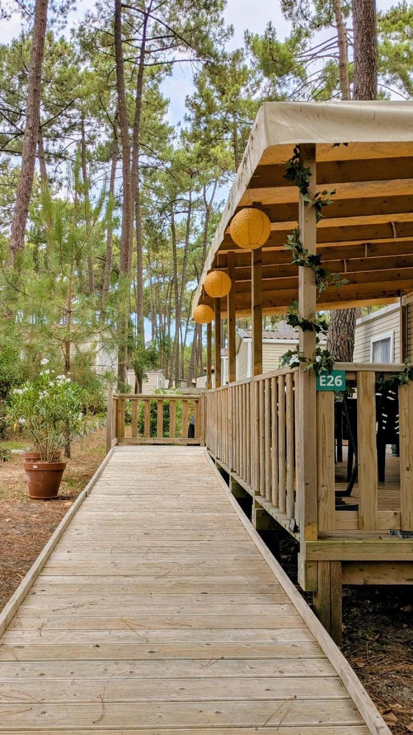 Mobil-home Premium XXL climatisé dans camping 4 étoiles ! Campground/ 
RV Resort in Seignosse
