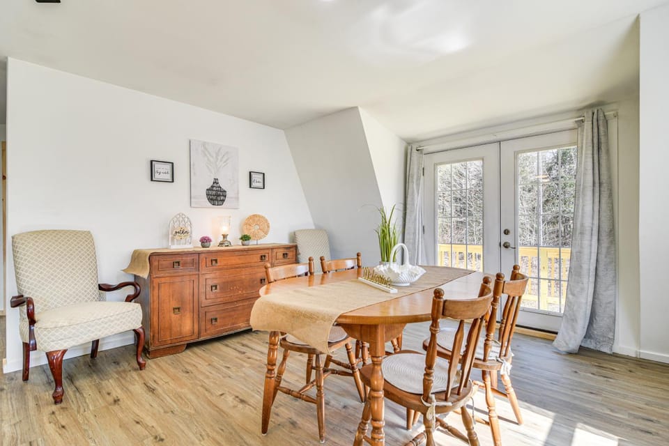 Charming Maine Retreat Near Skiing & ATV Park! House in Maine