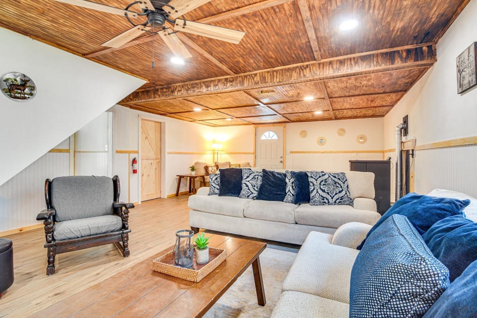 Charming Maine Retreat Near Skiing & ATV Park! House in Maine