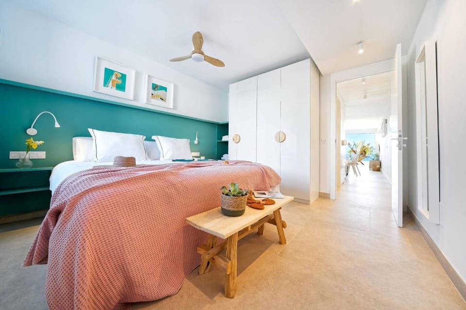Bed, Bedroom