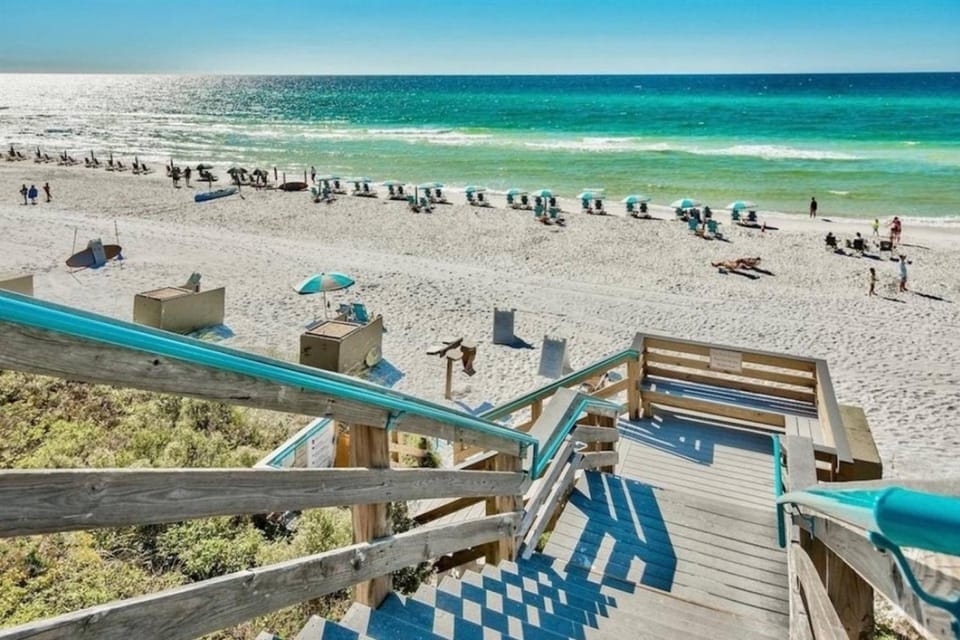 Palms and Pines House in Rosemary Beach