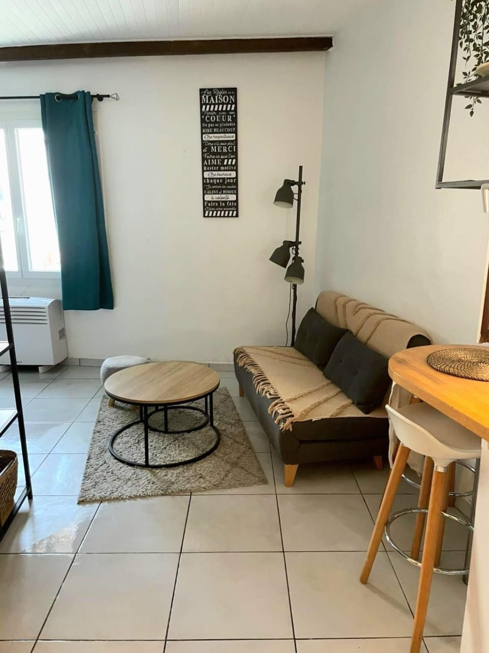 Le Viala, Studio dans le centre historique de Hyères Apartment in Hyères