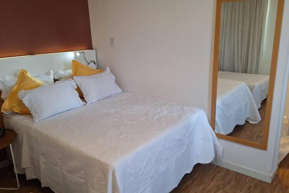 HOTEL & SUÍTES CORAÇAO DA FARIA LIMA , CONFORTO para SEUS HÓSPEDES, CAMA, KING SIZE , Apartment in Sao Paulo City