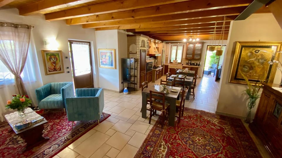 Living room, Dining area