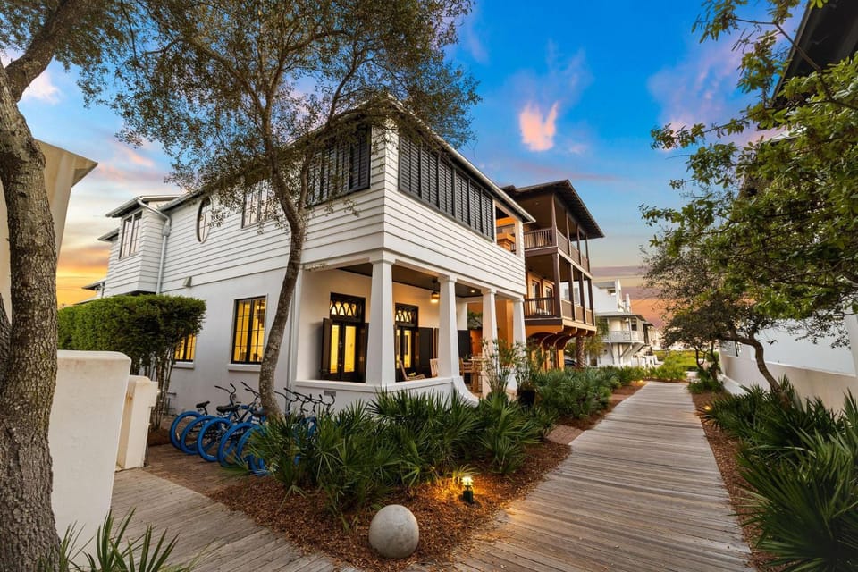 Abba Cottage House in Rosemary Beach
