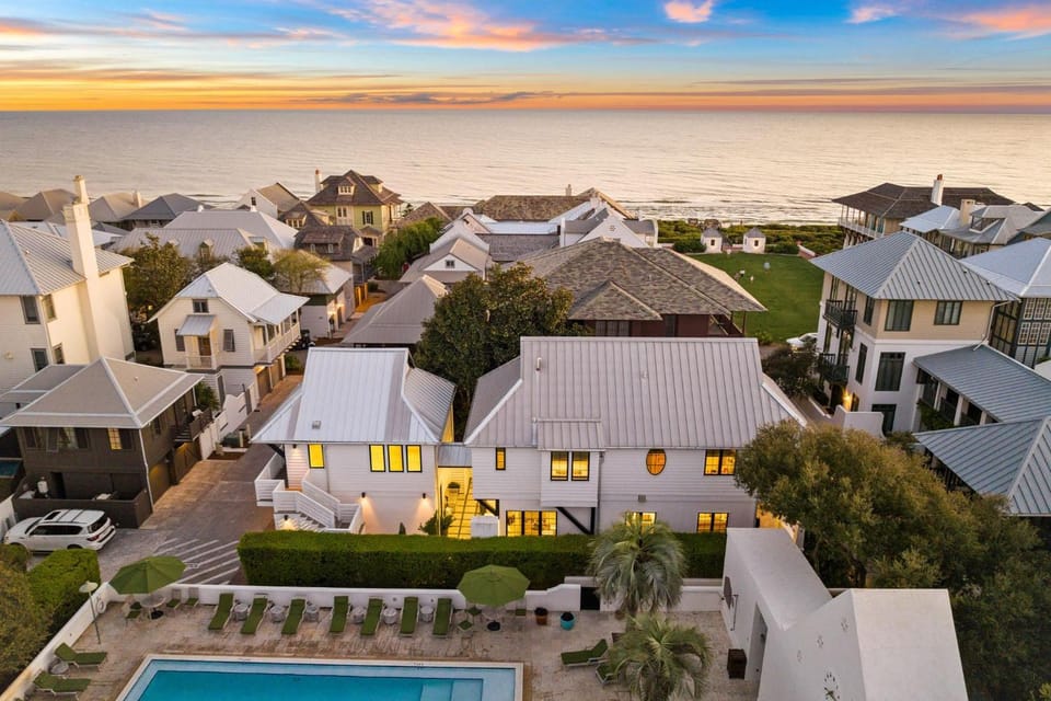 Abba Cottage House in Rosemary Beach